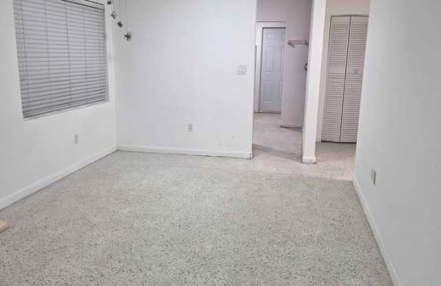 2930 Nw 32nd St Gallery 2