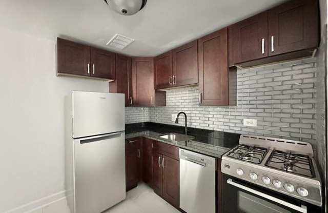6709 California Gallery 3