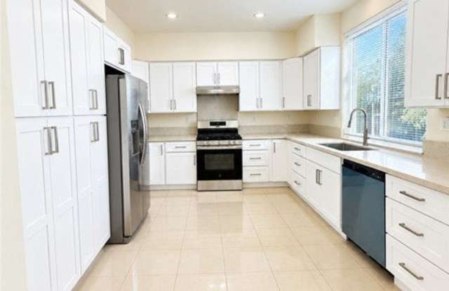 3249 East Drycreek Road Gallery 4