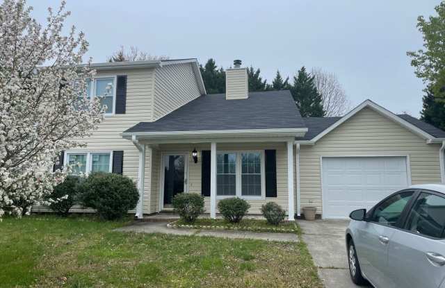 Renovated 3 Bedroom in Adams Farm photos photos