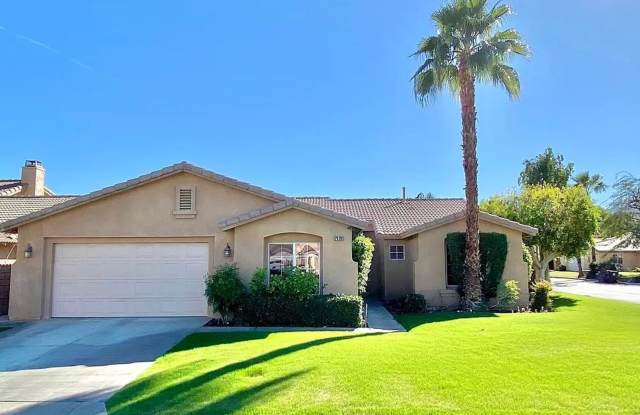 3bed 3bath w/Pool La Quinta House for rent photos photos