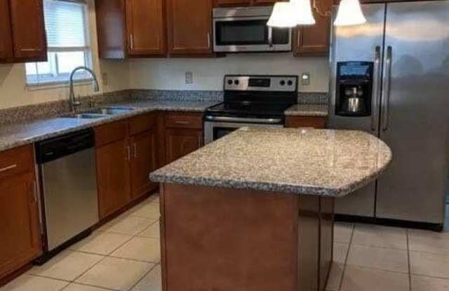 8324 Brock Road Gallery 3