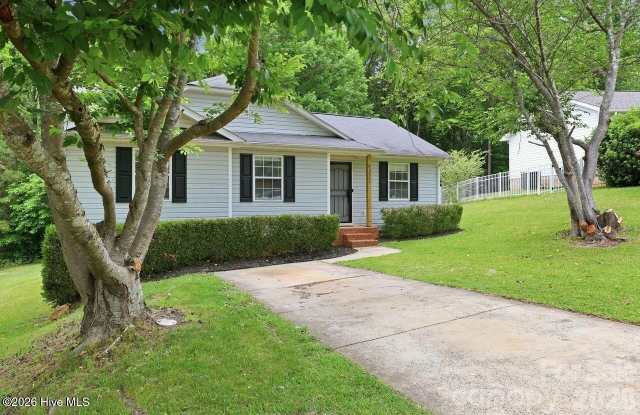 1221 Capps Hollow Drive Gallery 1