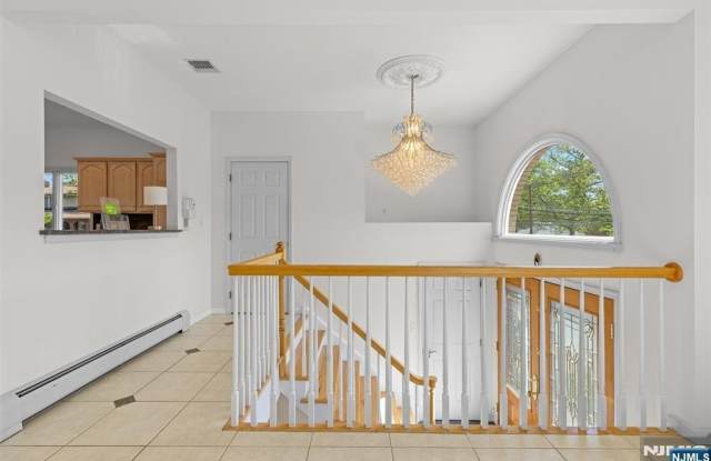 499 Morse Avenue Gallery 4