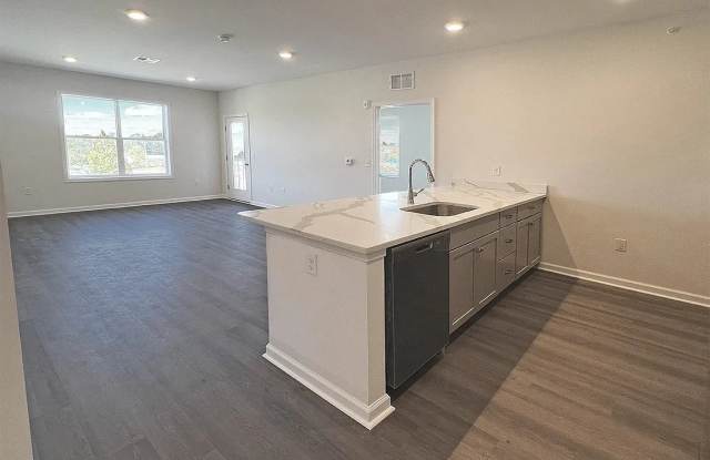 2966 Linden St Unit 106 photos photos