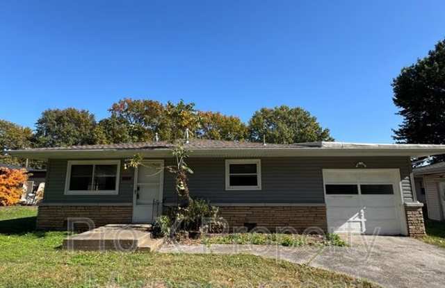 2116 S Delaware Ave - 2116 South Delaware Avenue, Springfield, MO 65804