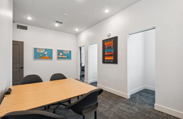 Gibson Oaks Gallery 4