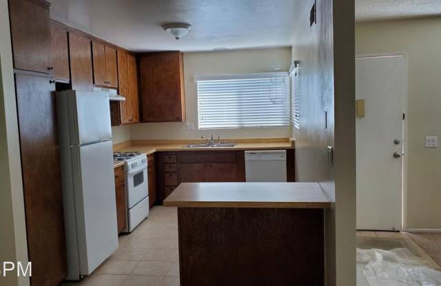 459 Serento Circle Gallery 2