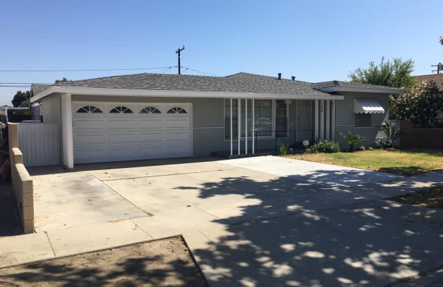 9547 Somerset Boulevard - 9547 Somerset Boulevard, Bellflower, CA 90706