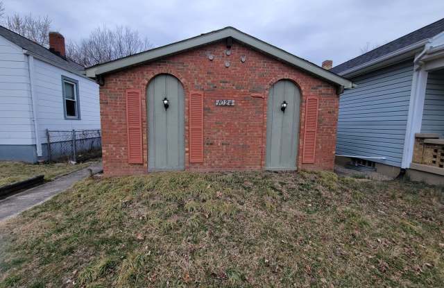 **Deposit Special $500** 1024 Franklin St 3BR/1BA (West Hamilton) - 1024 Franklin Street, Hamilton, OH 45013