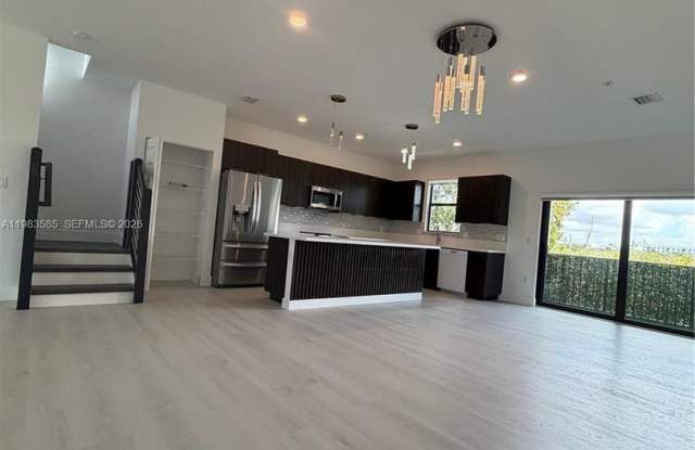 10479 NW 82nd Street 10, Doral, FL 33178 photos photos