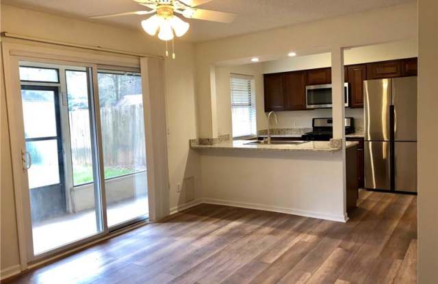 1293 Green Tee Drive SW Gallery 4