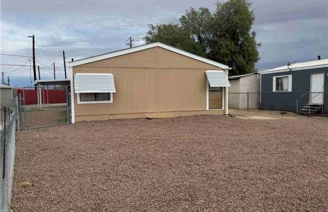 615 Mead Lane Gallery 2