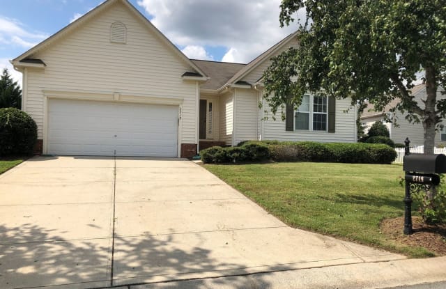 2719 Shannon Drive - 2719 Shannon Drive, Belmont, NC 28012