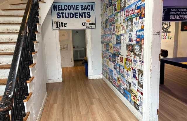 250 Crown Street photos photos