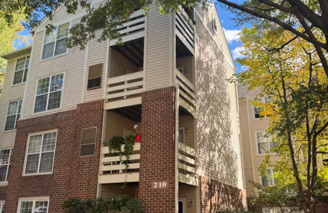 240 S REYNOLDS Street unit: 304 photos photos