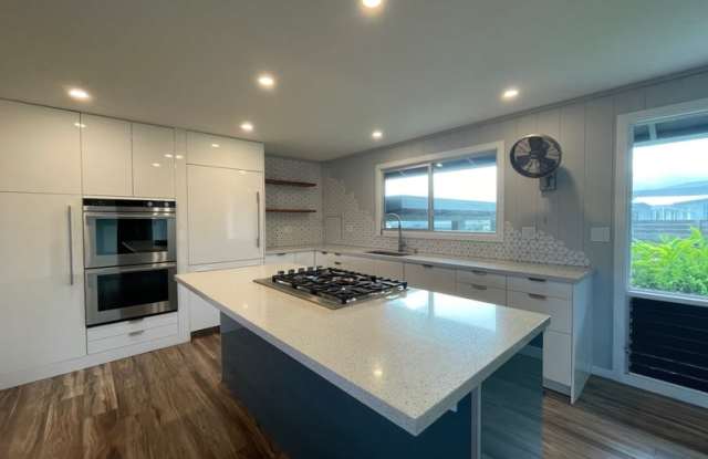 1384 Nanawale Place - 1384 Nanawale Place, Honolulu County, HI 96734