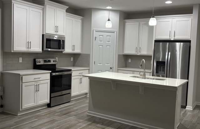 107 Monroe Ave photos photos