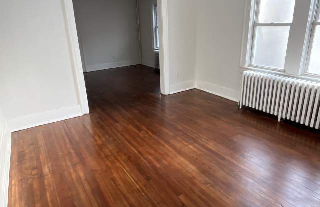 24 Market Street - 2 photos photos