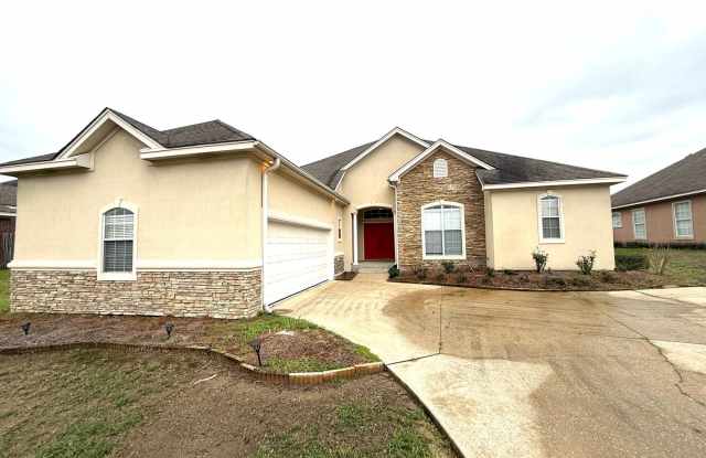 ** 4 Bed 3 Bath located in Deer Creek ** Call our self showing number to schedule a tour 334-366-9198 photos photos