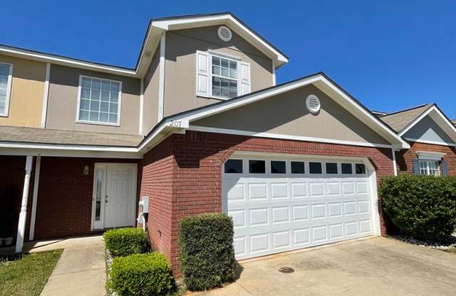 WAKEFIELD SUBDIVISION - Double Garage! GRANITE COUNTERTOPS. photos photos