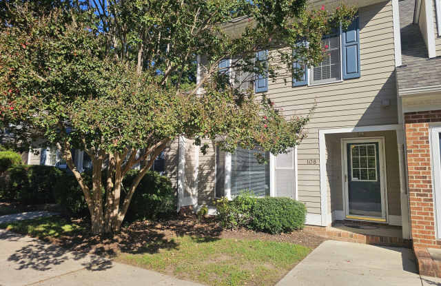 108 Forest Oaks Drive Gallery 1