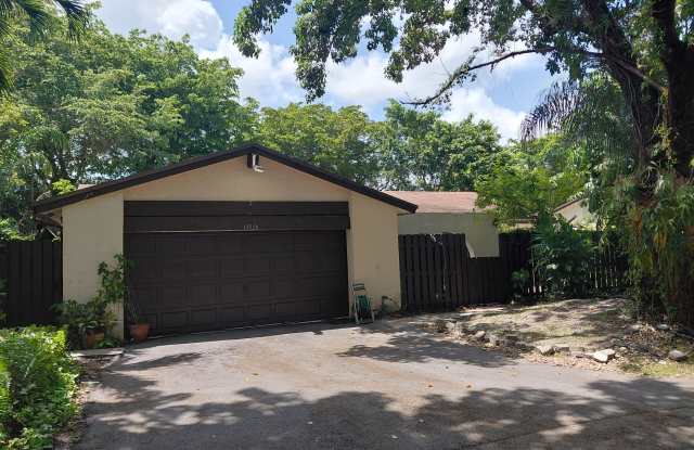 13028 Sw 108th St Cir Gallery 1
