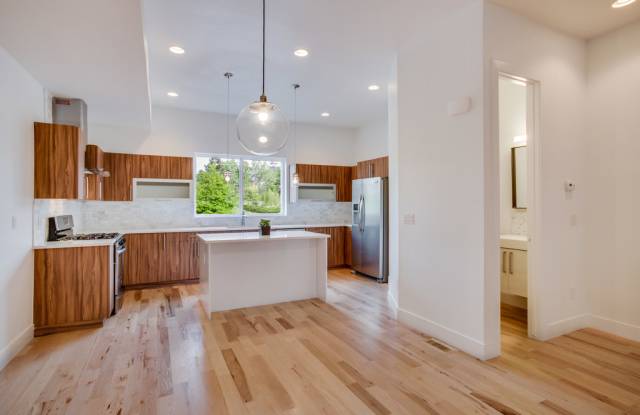 2234 W. Powers Ave. photos photos