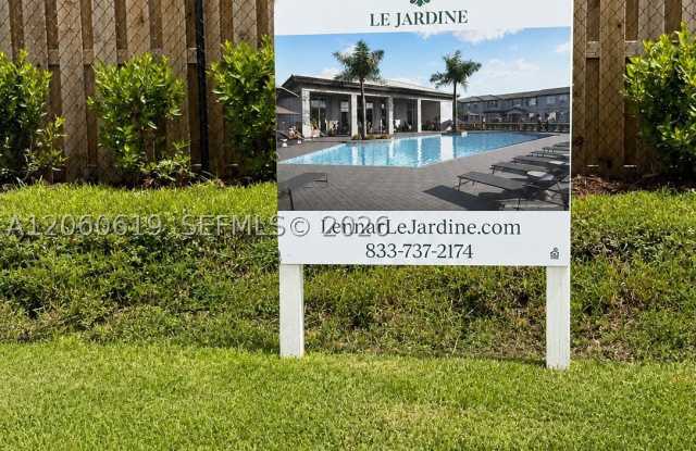 126 SE 11th Ct Gallery 2
