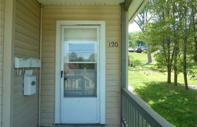 120 W Sixth Street, lower Gallery 4