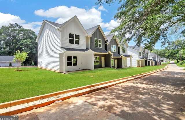 Pippin Lane photos photos