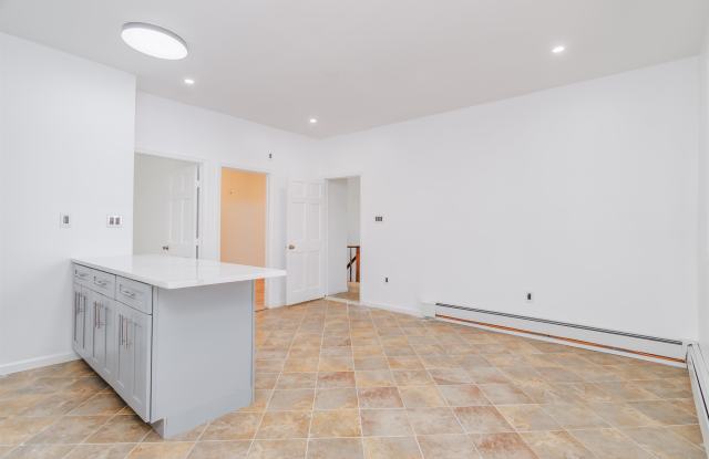 147 AVENUE E Gallery 4