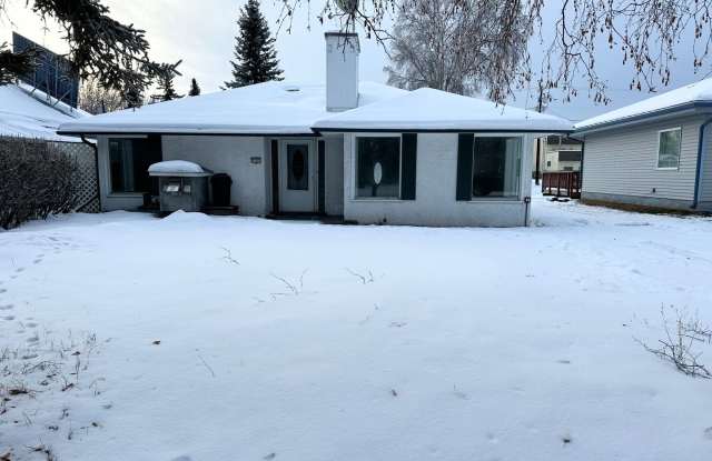 3 Bedroom Home in Fairbanks for Rent! photos photos