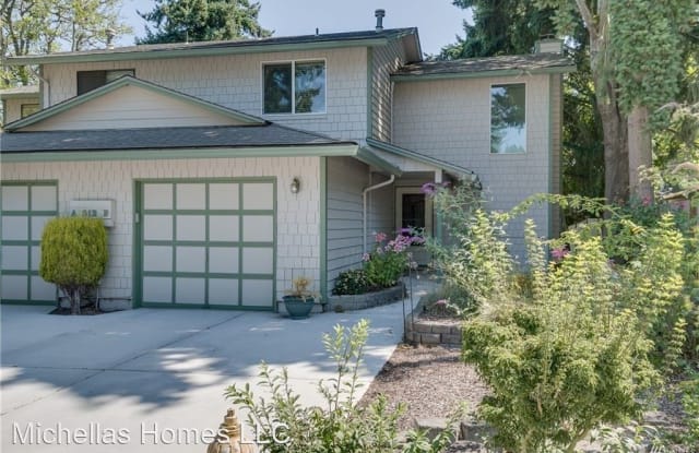 812 142nd Place SE Unit #B - 812 142nd Place Southeast, Bellevue, WA 98007
