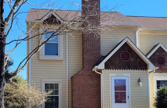 END UNIT TOWNHOUSE FOR RENT photos photos