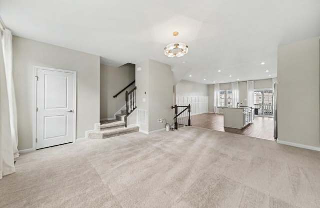 8412 DEVRIES Lane Gallery 3