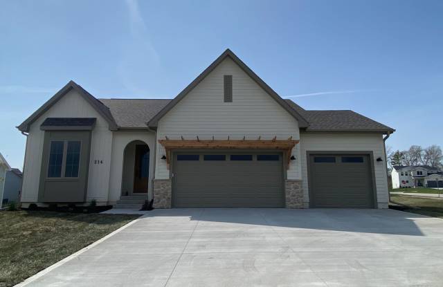 214 E Bridge Road, Polk City - Single Family Home for Rent! Gallery 1