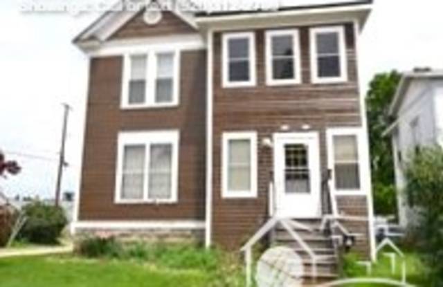 416 Merritt Avenue Gallery 2