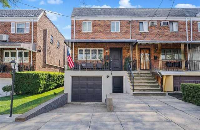 2763 E 63rd St photos photos