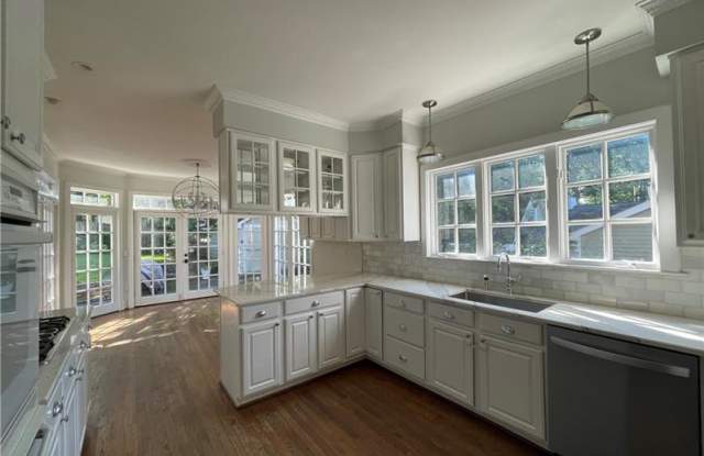 2225 Stephen Long Drive NE Gallery 2