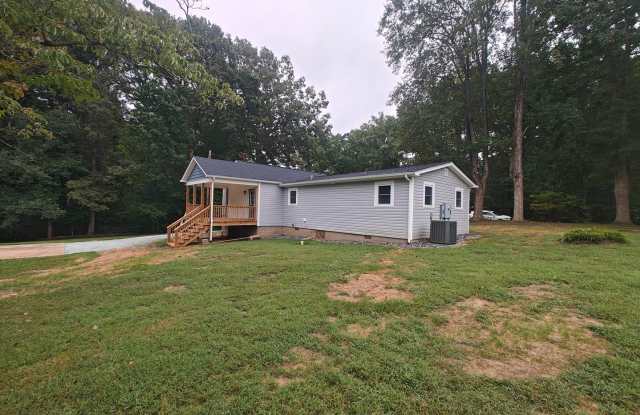 3 bedroom ranch style home Gallery 4