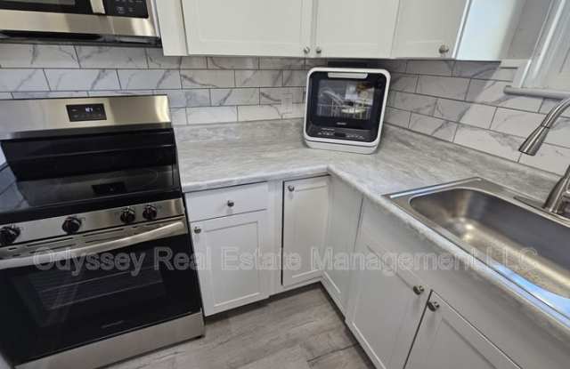 4011 Park Blvd photos photos