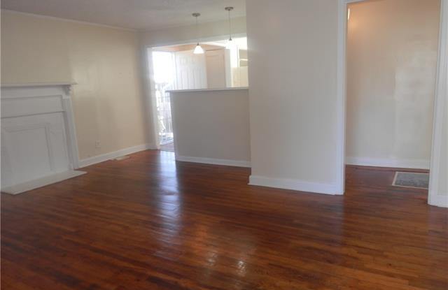 2119 Vanderbilt Road Gallery 4