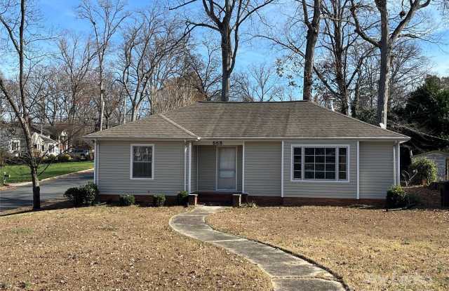 668 N Sixth Street - 668 North 6th Street, Albemarle, NC 28001