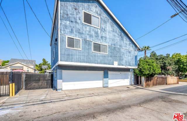 7343 Comstock Ave photos photos