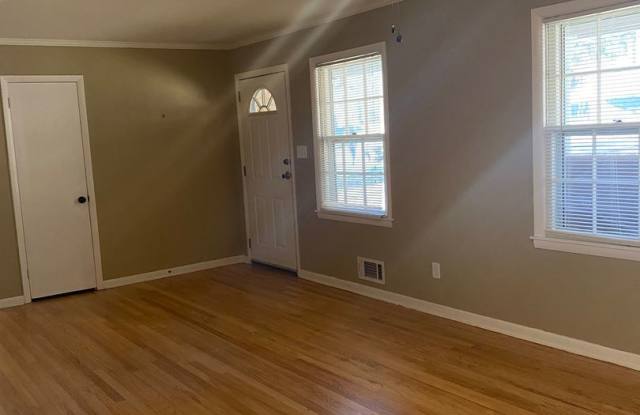 Beautiful home in Forest Heights | MAY BE AVAILABLE SOONER! photos photos