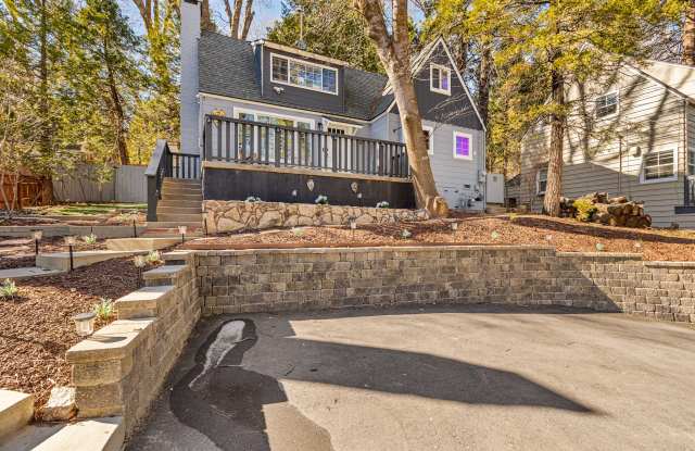 284 Walnut Dr Gallery 3