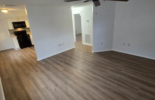 5012 22nd Street West - B Gallery 3
