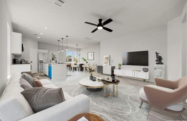 8 DONNA CT Gallery 1