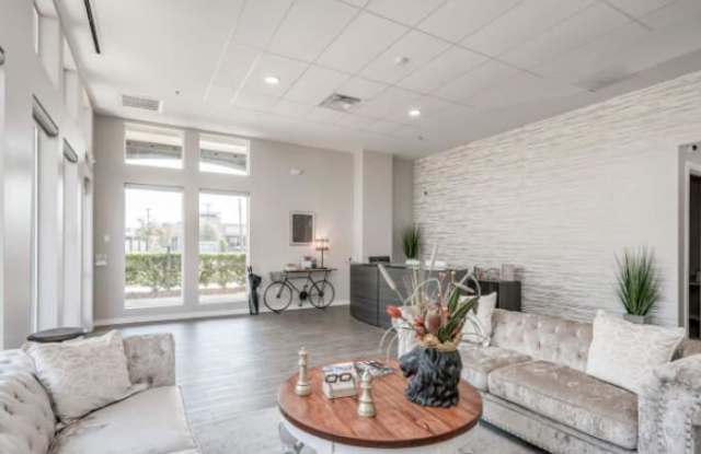 2104 Canal St, #1035 - 2104 Canal Street, Houston, TX 77003